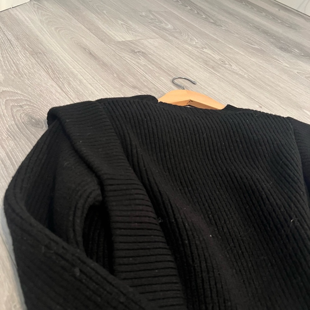 Sweater - Picture 3 of 4